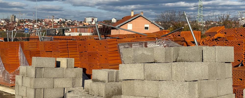 Newly-produced concrete slabs await at a construction site. Producing and using new concrete accounts for as much as 9 percent of global carbon emissions. But reusing precast structural elements minimizes waste, reduces emissions and preserves value.
Tatiana Chekryzhova/Mostphotos