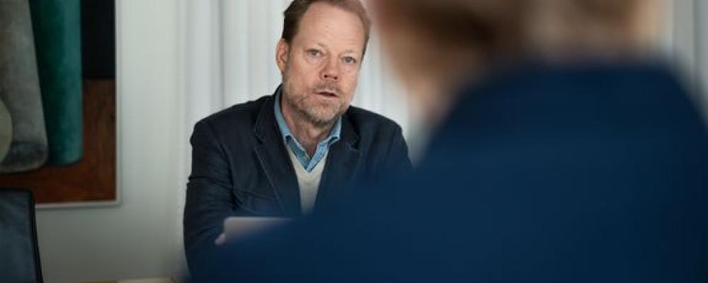 TMF:s bostadspolitiska expert, Gustaf Edgren. Lisa Hallgren