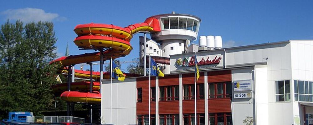 Paradisbadet i Örnsköldsvik. Foto: Petey21/Wikimedia Commons/https://commons.wikimedia.org/wiki/File:Paradisbadet_Ornskoldsvik.jpg