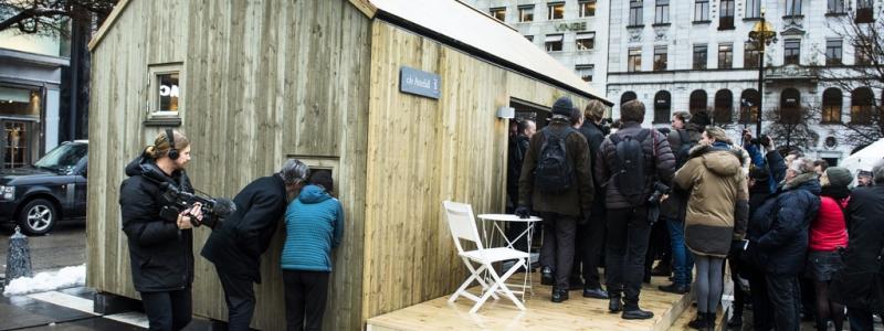 Claudio Bresciani/TT: Det har gått fem år sedan beslutet om att tillåta bygge av komplementsbostäder utan bygglov. Nu föreslås att det ska vara tillåtet att bygga 30 kvadratmeter i stället för 25 kvadratmeter som gäller i dag. Arkivbild.