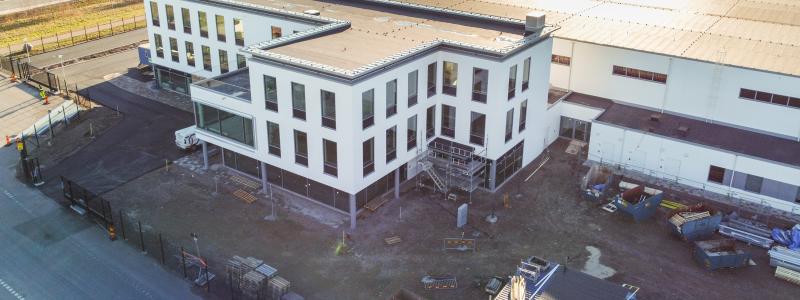 Bjelins huvudkontor och nordiska centrallager i Helsingborg under uppförande. Foto: Bjelin