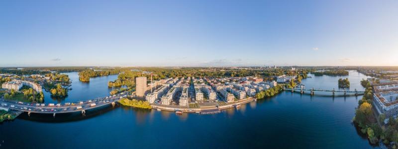 Waterkant Berlin anknyter till stadsdelen Spandaus historiska miljöer samtidigt som det för in framtidens bostadsstandard.Foto: Gewobag / Julia Scholz