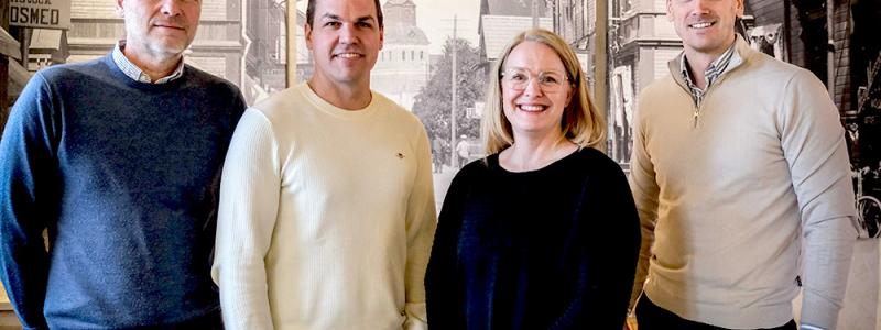Från vänster: Mikael Svensson, projektchef på Morastrand AB, Mikael Hedh, vd på Morastrand AB, Kristin Folkesson, projektchef på ByggDialog och Erik Olsson, ombud och områdeschef på ByggDialog.