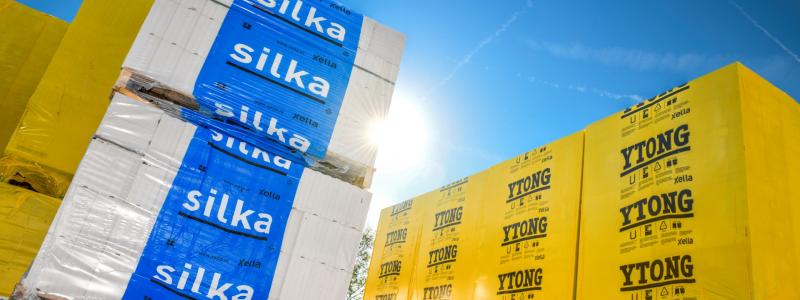 En ny rapport från Niras, framtagen med hjälp av modeller och beräkningar från Xella, visar att det finns stora CO2-besparingar att göra genom att välja rätt väggmaterial och att granska hållbarhetsdeklarationer ur ett holistiskt perspektiv. Bildrättigheter: Xella