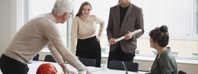 Möte. Pressbild: Svensk Byggtjänst