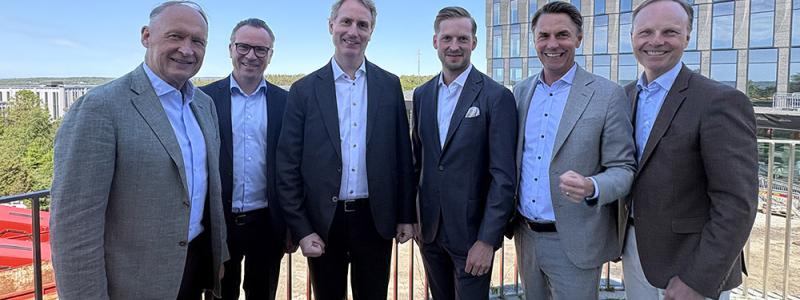Joakim Hedin, styrelseordförande Bockasjö AB, Emil Engelbrektsson, chef fastighetsutveckling Balder, Erik Selin, styrelseordförande Balder AB, Lucas Flysjö, CFO Bockasjö AB, Jacob Torell, vd Next Step Group AB, Petter Hedihn , vd Bockasjö AB Foto: next stop