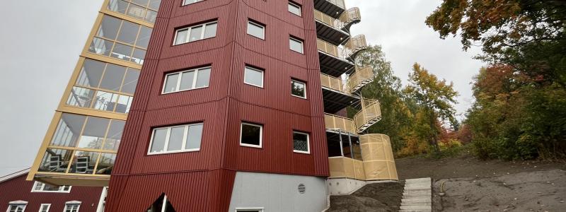 Bonn-Olles torn i Örnsköldsvik har Byggsigurd både som beställare och entreprenör. Nu nomineras projektet till Årets Bygge 2023 i kategorin Bostäder.
Foto: Linda Näslund