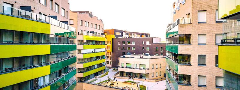 Kvarteret Airut på Busholmen i Helsingfors, innehåller förutom bostäder även tjänster som livar upp stadskulturen, affärslokaler och kontor. Foto: Arkitektbyrån Sauerbruch Hutton & Optiplan Oy