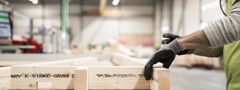 Gran dominerar i byggbranschen, men furu har liknande egenskaper och skulle kunna användas i betydligt större utsträckning.
Foto: Derome