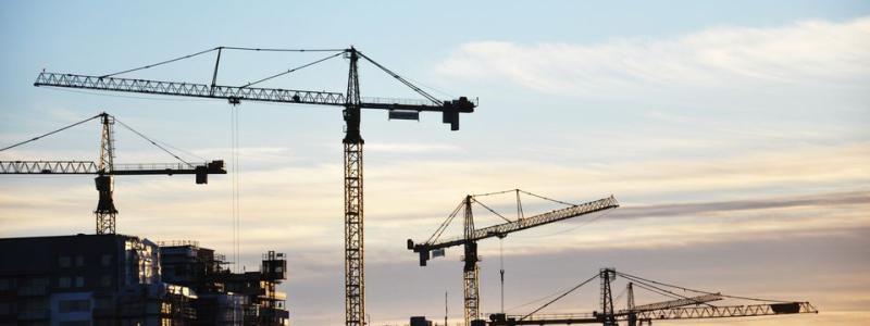 Ju större och mer komplexa byggprojekten är, desto svårare blir det att upprätthålla kontroll och ansvar i hela entreprenadkedjan. Foto: Arbetsmiljöverket