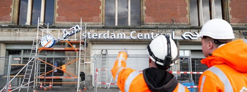 Trots de omfattande arbetena och störningarna är målet att hålla stationen så tillgänglig som möjligt, med fokus på att säkerställa säkerhet och tillgänglighet för alla resenärer. Källa: PRO RAIL