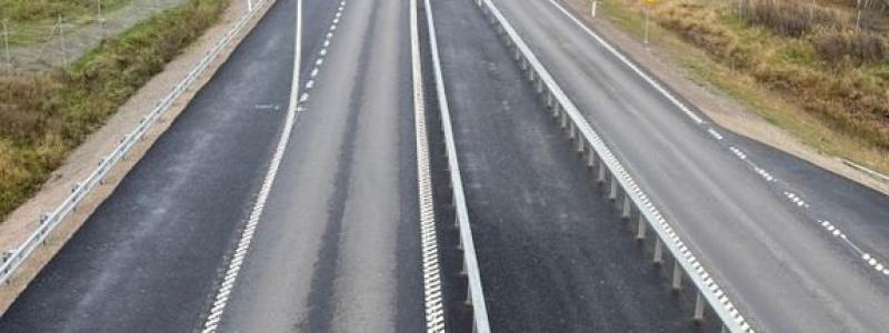 Trafikverket bygger om E20 genom Västra Götaland. Att etappen Eling-Vara nu är klar betyder att ombyggnationen har kommit en bra bit mot färdigställande. Foto: Trafikverket