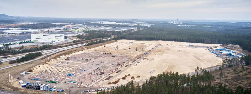 En av Nordens största logistikanläggningar byggs i trä. Foto: Bra Bygg
