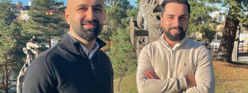 George Touma (vänster) och Elias Sharro, vd (höger) välkomnar fler till bolaget. Foto: Structor