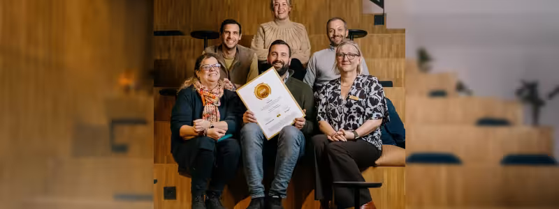 Den sammansvetsade projektgruppen med diplomet för kvalitetsutmärkelsen; Anna-Lotta Andersson, Alejandro Pallas, Mikael Lindberg, Åsa Westin, Andreas Kristensson, Gunilla Dahlstedt. Pressbild: Binosight