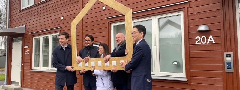 I Brobyholmprojektet valde partners att skapa en livsstil där de boende aktivt kan minska sitt koldioxid avtryck och därigenom bidra till att minska klimatpåverkan.