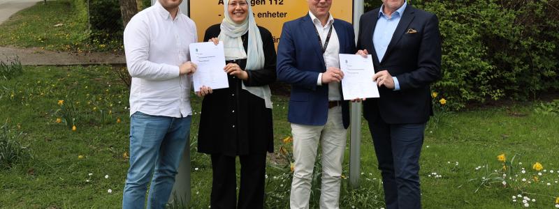 Micasa Fastigheter och COBAB har signerat avtalet som innebär byggstart av kvarteret Ånn i Årsta sommaren 2025. Pressbild: Micasa Fastigheter