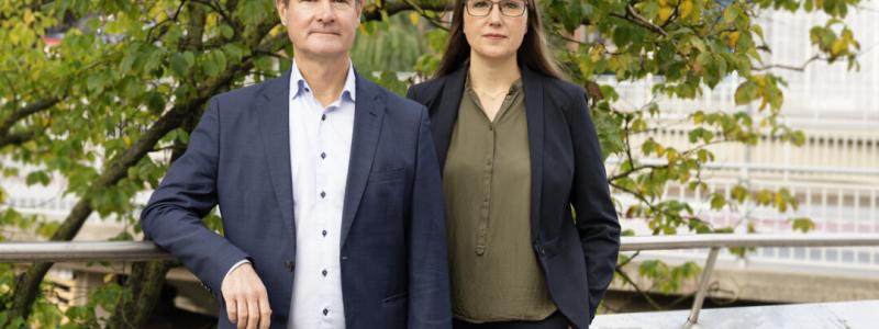 Mårten Lilja och Johanna Bjurskog. Foto: Riksbyggen