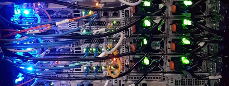 Datacenter. Foto: Massimo Botturi / Unsplash