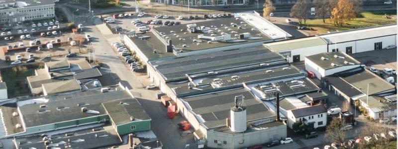 De gamla industrifastigheterna kommer att ersättas av levande bostadskvarter med fokus på hållbarhet. Foto: Riksbyggen