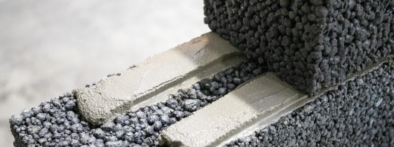 Mur- & Putsbruk B ECO, har en permanent kolsänka som varar under hela produktens livslängd. Foto: Finja