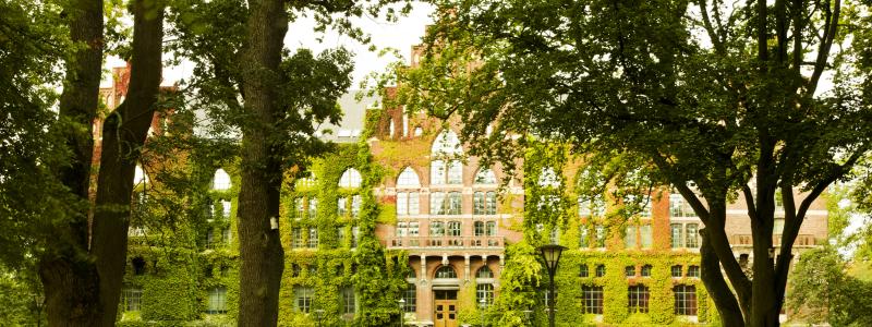 Universitetsbiblioteket stod klart 1907 på Helgonabacken i Lund. Foto: Akademiska Hus