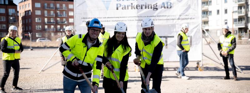 Första spadtaget för parkeringshuset Autogyron 3 i stadsdelen Södra Ladugårdsängen i Örebro. Pressbild: Consto