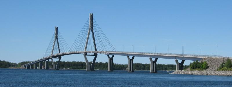 Replotbron i Korsholm, Finland skulle kunna utgöra en del av den planerade Kvarkenbron. Utsikt från Fjärdskärets skär. Foto: Wikipedia Common, kredit: BEF