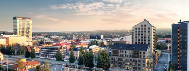 HSB brf Guldläge i centrala Skellefteå byggstartar officiellt den 19 maj 2022 genom ett ”första spadtag” på tomten. Foto: HSB