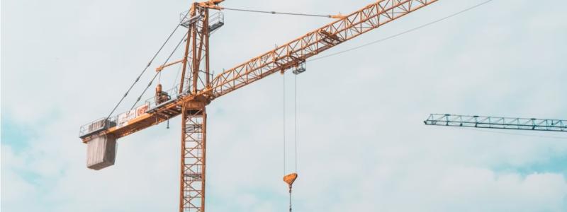Enligt Byggföretagen uppgick byggsektorns samlade kostnader för olika utredningar till cirka 2,5 miljarder kronor mellan 2020 och 2023. Foto: Symbolbild. Creative Commons Lic. Kredit: Aszak