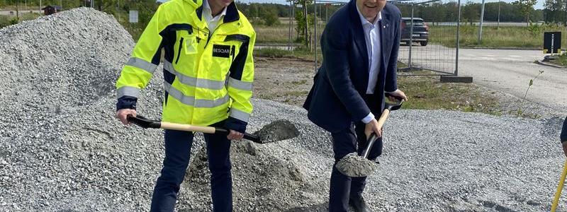 David Johansson Mathias Bohman. Upplands Väsby Besqab eds allé Sjöstråket. Pressbild: Besqab