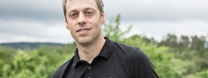 Den 1 januari 2023 tillträdde Emil Jonasson som ny vd på Svensk Bygglogistik AB.
