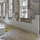 De ökande fuktproblemen i byggsektorn understryker behovet av material som kan reglera fukt och förebygga mögel i själva konstruktionen. Här kan diffusionsöppna lösningar spela en viktig roll, eftersom de hjälper väggarna att släppa ut fukten i stället för att kapsla in den.

Foto: Xella