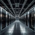 Målet är att driftsättningen inte ska bli ett stressmoment före go-live, utan vara en integrerad, värdeskapande del av projektet. Först då får datacentret den stabilitet och säkerhet som krävs i en marknad där tillit, hållbarhet och drifttid är allt, skriver Niklas Lindell i sin debatt artikel. Bild: AI-genererad/Freepik