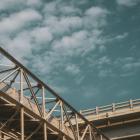 Målet är att stärka gruppens kompetens inom till exempel bygg- och projektledning, projekteringsledning och strategisk rådgivning. Foto: Yang Zhen/Unsplash