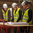 Pinerock är ett relativt nytt namn på den nordiska byggmarknaden, men bygger på flera etablerade företag inom renoverings- och byggservice. Efter EMK Capitals investering 2024 har koncernen accelererat sin expansionsstrategi genom företagsförvärv i både Finland och Norge. Förvärvet av Restok innebär att Pinerock nu stärker sin position inom renovering av kommersiella fastigheter i Finland, ett segment som bedöms ha bättre tillväxtutsikter än nyproduktion under de kommande åren.  Foto: Pinerock Group