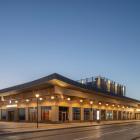 Få städer har något så unikt som en ny tågstation vid havet. Stationen blir ett nytt landmärke för Varberg vid sidan av klassiker som fästningen och kallbadhuset. Foto: Åke E:son Lindman