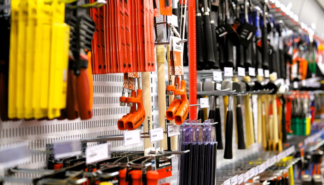 Genom förflyttning till GS1 kommer handeln att ta emot all produktinformation i datapoolen Validoo och leverantörerna registrera all sin produktinformation i Validoo. Pressbild: Byggmaterialhandlarna