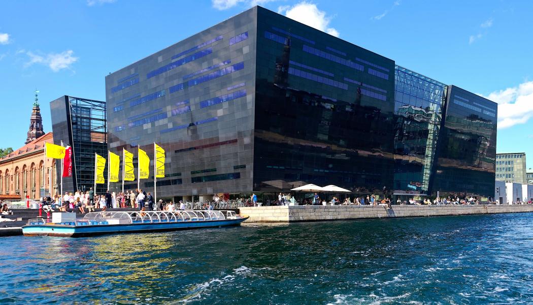 Byggnaden är i dag ett av de mest inflytelserika danska arkitekturprojekten under de senaste decennierna. Foto: Wikipedia Commons Lic. Kredit: Jakob Halun