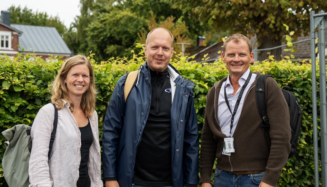 Fr. v. Malva Sinclair, projektledare Kulturhuset Möllegården, Ahrne Christiansson, projektledare för renoveringen och Johan Cronvall, platschef på Otto Nilssons Byggnads AB.