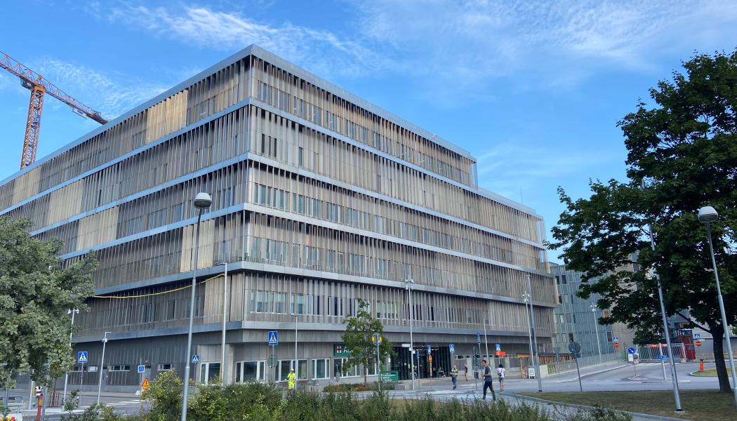 Akutvårdsbyggnaden vid Danderyds sjukhus. Foto: Locum
