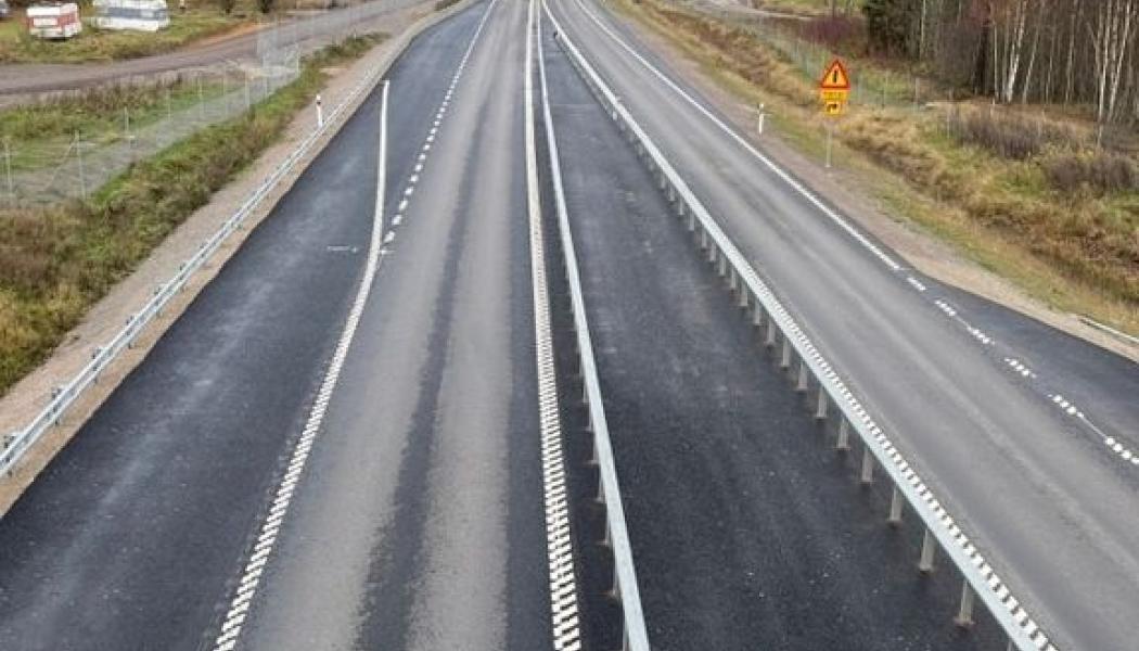 Trafikverket bygger om E20 genom Västra Götaland. Att etappen Eling-Vara nu är klar betyder att ombyggnationen har kommit en bra bit mot färdigställande. Foto: Trafikverket