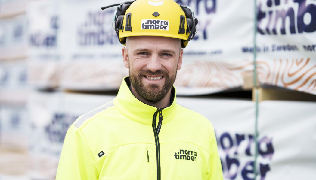 Erik Högbom, försäljningschef för byggprodukter på Norra Timber. Foto: Victor Lundberg