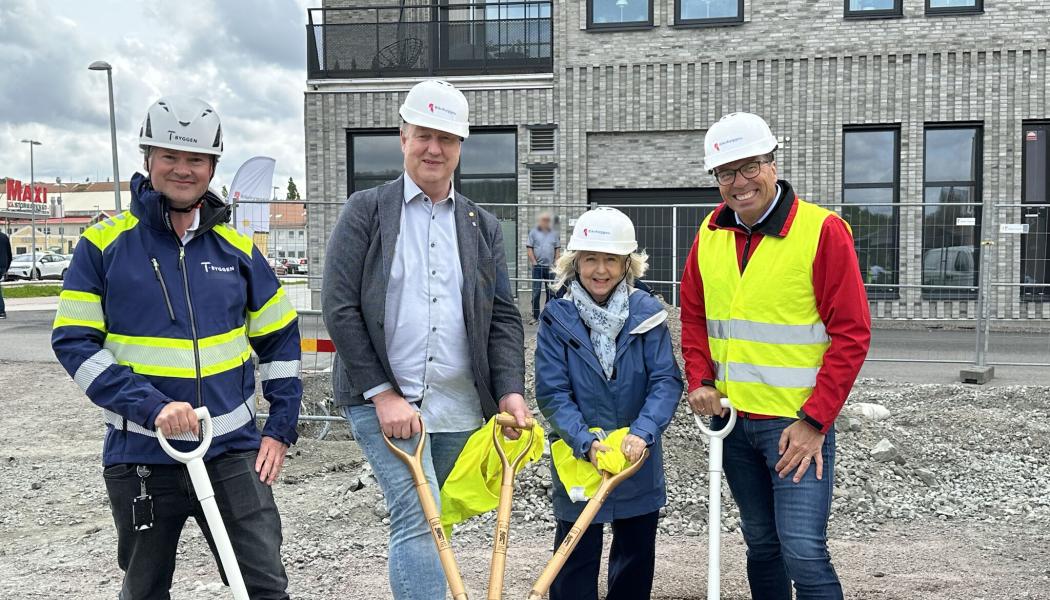 Första spadtaget brf Humlen. Pressbild: T-Byggen