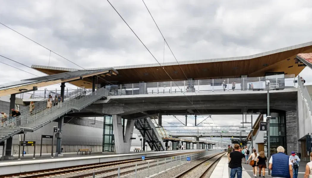 Den godkända anläggningen omfattar plattformarna och det nya dubbelspåret.
Foto: Implenia Sverige AB. Fotograf Jonas Arneson