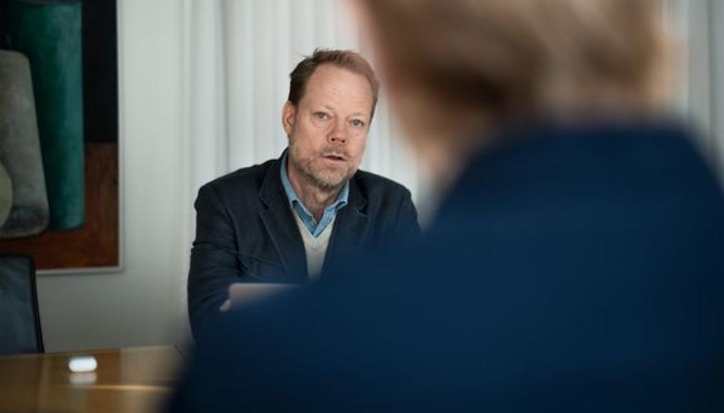 TMF:s bostadspolitiska expert, Gustaf Edgren. Lisa Hallgren