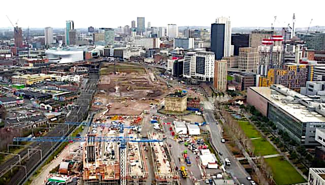 Bygget av staden Birminghamns nya järnvägsstation vid sträckan för höghastighetståget HS2 har startat