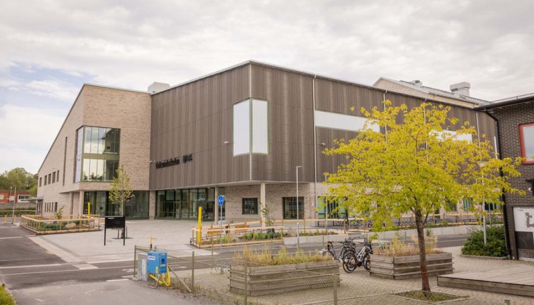 Nya Gottsundaskolan och allaktivitetshus är vinnare av Årets bygge 2025 i kategorin samhällsfastigheter (foto: Lilla Produktionsbolaget)