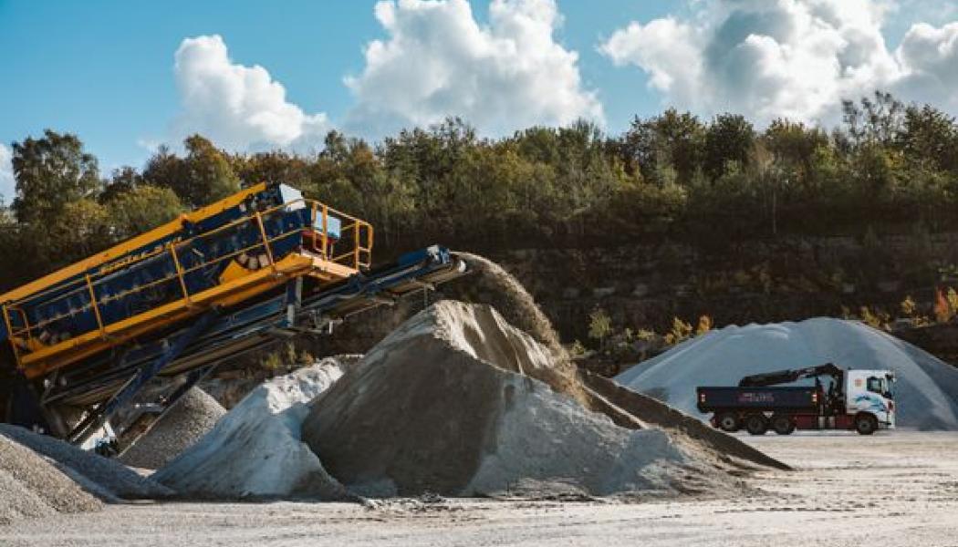 Bergmaterialindustrin ska få handbok för att producera cirkulära ballastprodukter. Foto: SBMI

