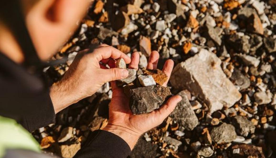 Förslaget innebär en efterlängtad förändring som rör hanteringen av icke förorenad jord och annat naturligt förekommande material från bygg- och anläggningsverksamhet. Foto: SBMI